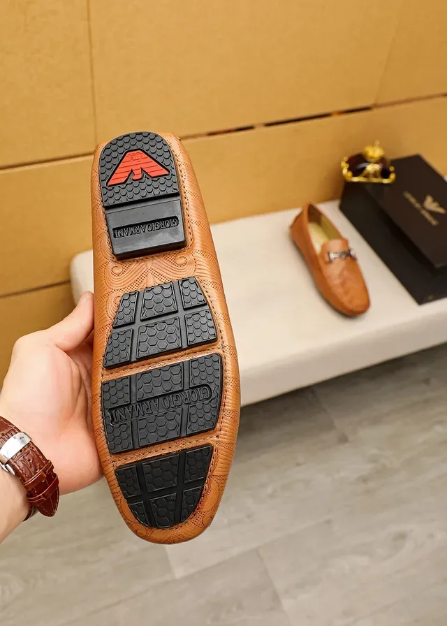 Giorgio Armani Mocassins en Cuir Embossé à Mors de Cheval 2
