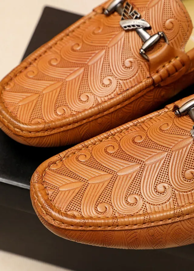 Giorgio Armani Mocassins en Cuir Embossé à Mors de Cheval 4