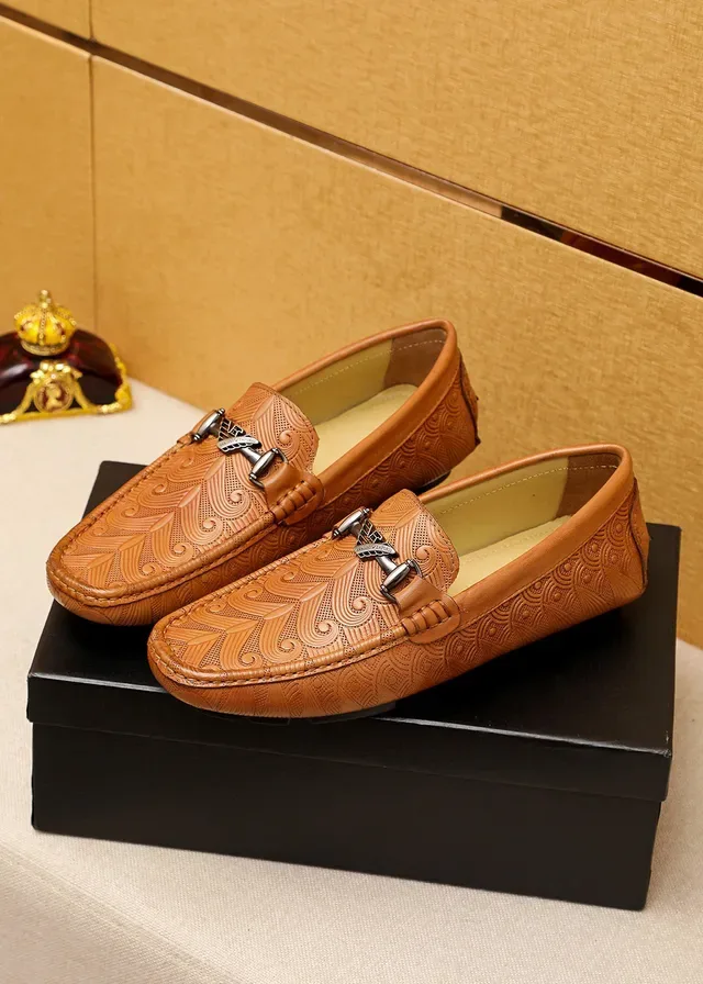 Giorgio Armani Mocassins en Cuir Embossé à Mors de Cheval 7