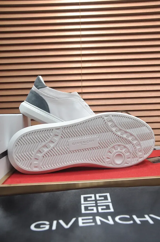 Givenchy City Sport सफेद और ग्रे चमड़े की लाइफस्टाइल स्नीकर 7