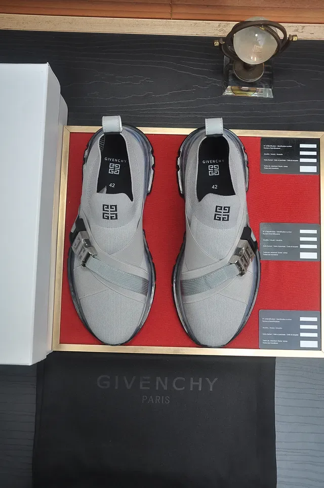 Givenchy গ্রে কালো স্লিপ-অন মেশ আপার লাইফস্টাইল স্নিকার 3
