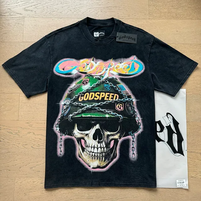 Camiseta preta com estampa gráfica Godspeed Out of Many, One 6