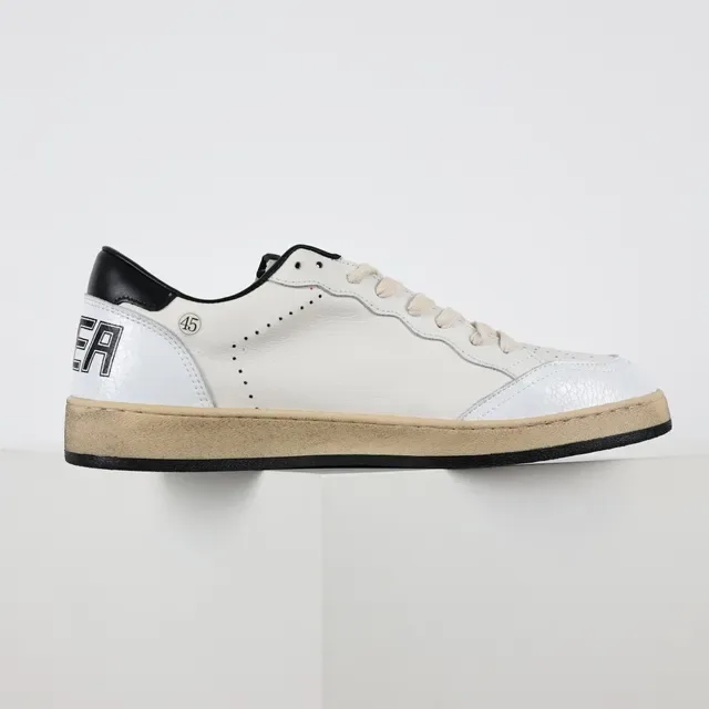 Golden Goose Super-Star حذاء رياضي أبيض أسود نجم نمط حياة 7