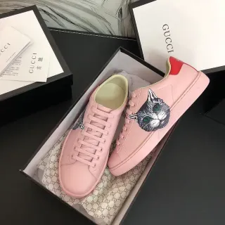 Gucci Ace Cat Zapatillas Lifestyle de Cuero Rosa