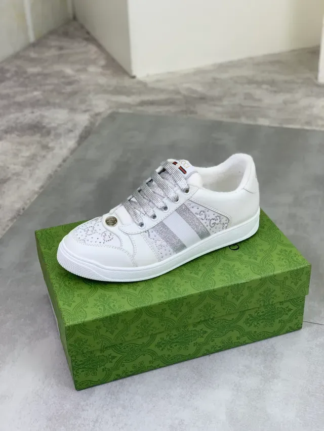 Gucci Ace sneakers lifestyle à panneaux rayés ornés de cristaux 4