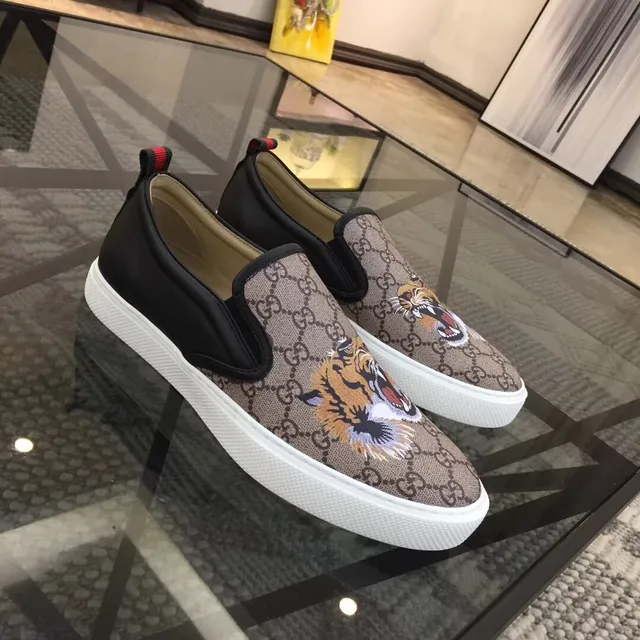 Gucci Ace Tiger Print Slip-On Loafers 8