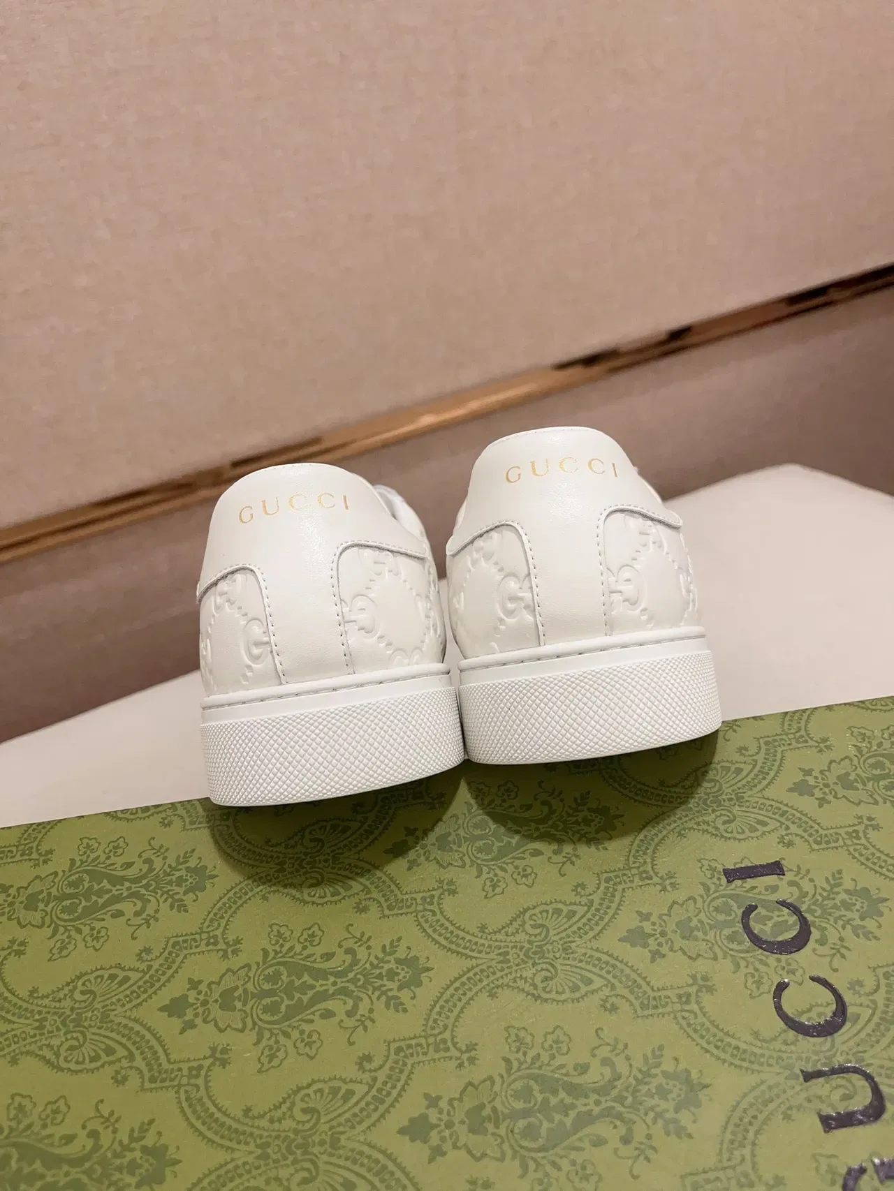 Gucci Ace সাদা উভ্ভাসিত GG Web Stripe লাইফস্টাইল স্নিকার 3