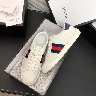 Gucci Ace blanco navy rojo Web Stripe sneakers lifestyle