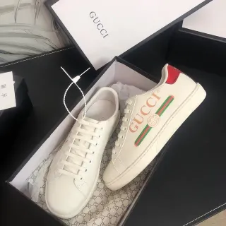 Gucci Ace Zapatillas Lifestyle con Rayas Web en Blanco Rojo Verde