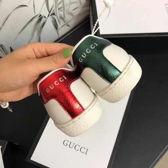 Gucci Ace Sneakers Lifestyle Rayures Web Blanc Rouge Vert 5