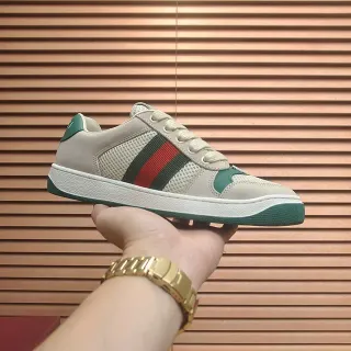 Gucci zapatillas lifestyle beige y verde low-top con upper de malla y cuero