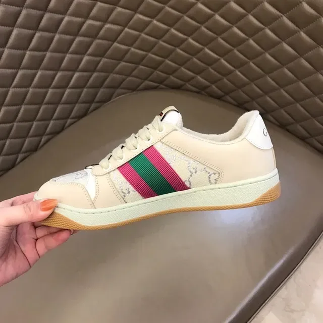 Gucci Sneakers Lifestyle Beige et Rose Low-Top en Cuir Monogramme 7