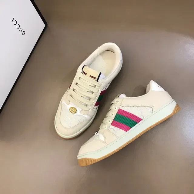 Gucci Sneakers Lifestyle Beige et Rose Low-Top en Cuir Monogramme 9