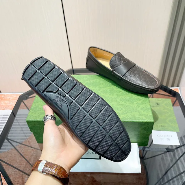 Gucci Black Beige Embossed GG Monogram Penny Strap Loafer 9