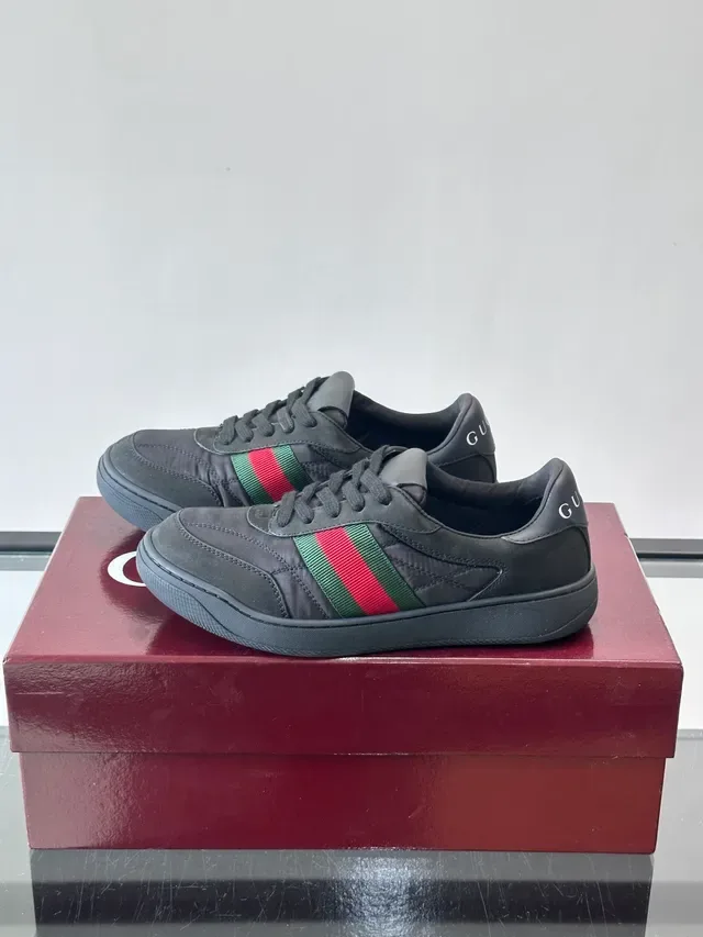 Gucci 低帮 Web Stripe 黑红生活方式运动鞋 5