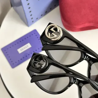 Gucci কালো সিলভার বর্গাকার ফ্রেম অ্যাসিটেট সানগ্লাস