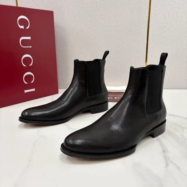 Gucci Black Smooth Leather Elastic Side Panels Chelsea Boots 4