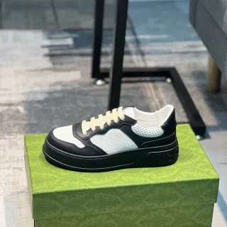 Gucci Zapatillas Lifestyle Negro Blanco Suela Plataforma Paneles Perforados Motivo G