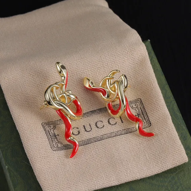 Gucci Dionysus ذهب أحمر نقش أفعى لمسة إيمل قلادة 3