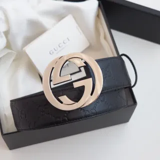 Gucci 双G 黑色金色压花 GG 花押图案 互锁扣头 皮革腰带