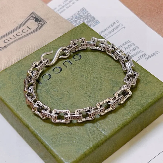 Gucci Engraved Logo Chain Bracelet 6