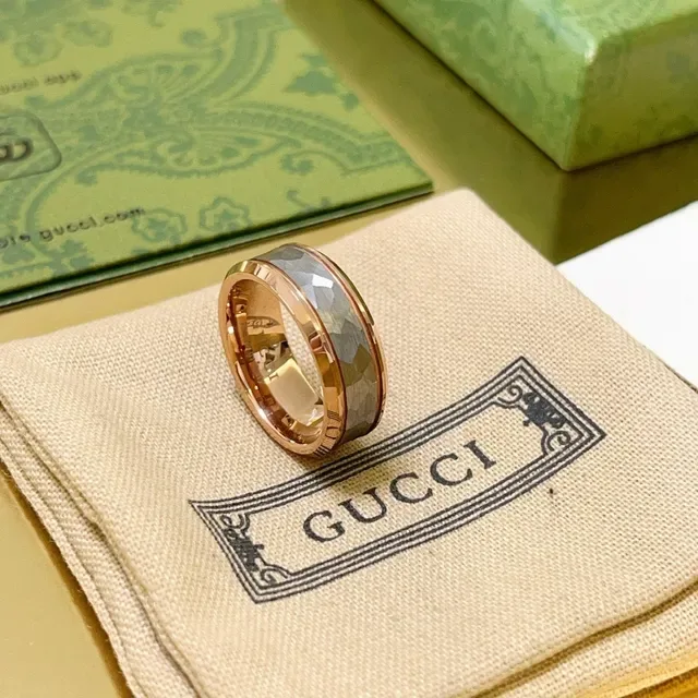Gucci Faceted Gray and Rose Gold Wide Band Ring 3