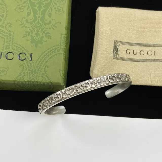 Gucci Floral GG Motif Silver Open Cuff Bracelet 4