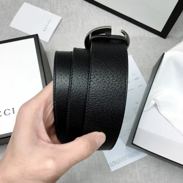 Gucci GG Marmont काला दानेदार चमड़े का बेल्ट 2