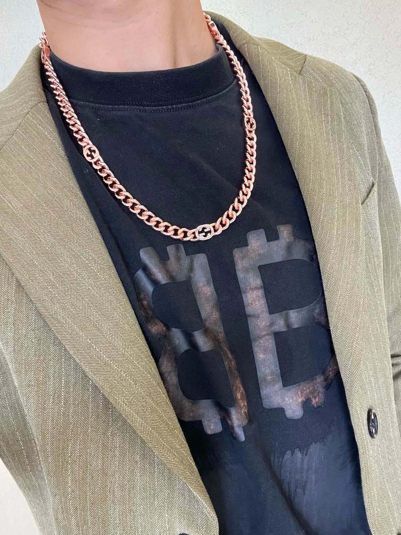Gucci GG Marmont 黄金曲链互锁G徽章项链 2