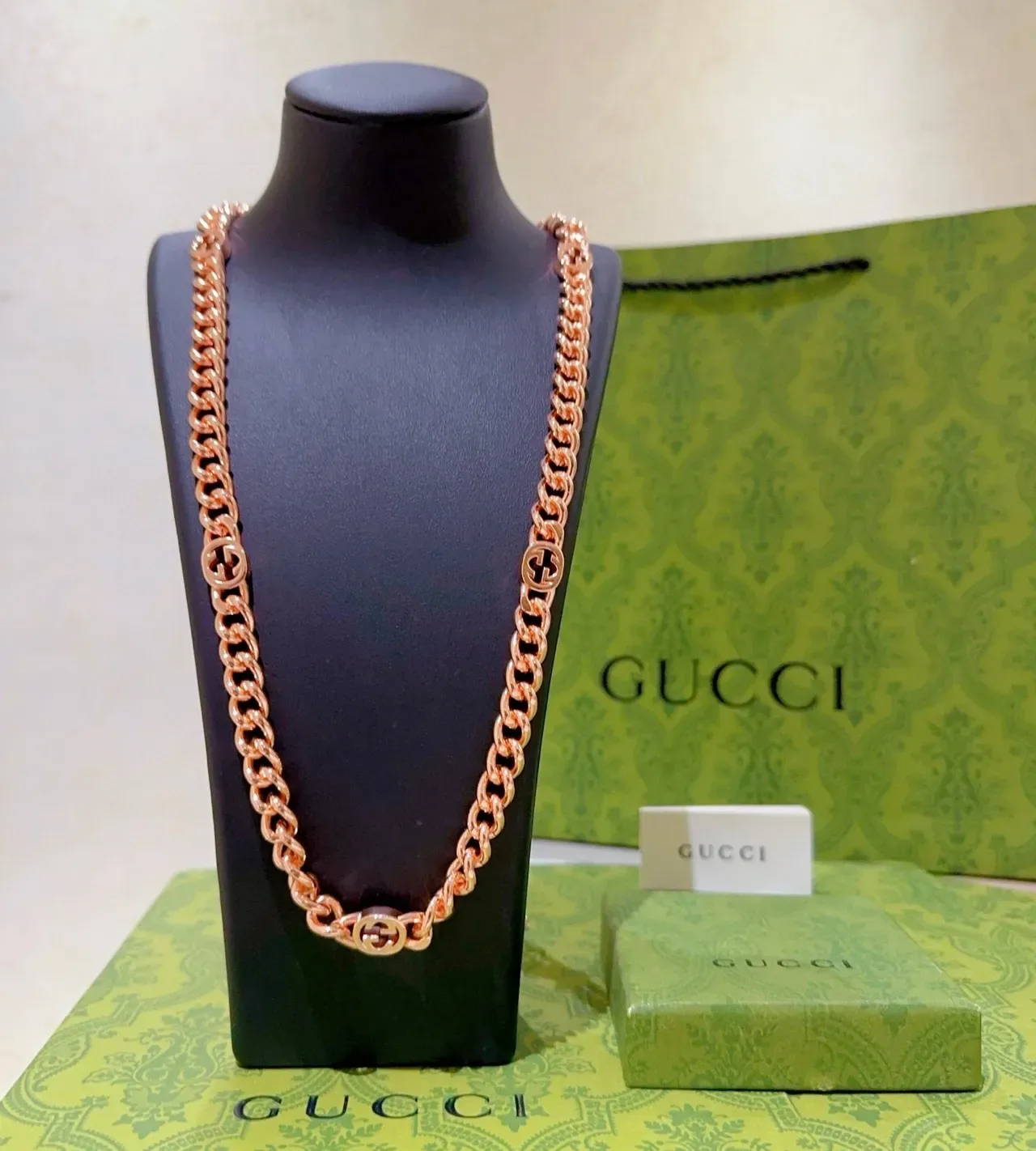 Gucci GG Marmont 黄金曲链互锁G徽章项链 7