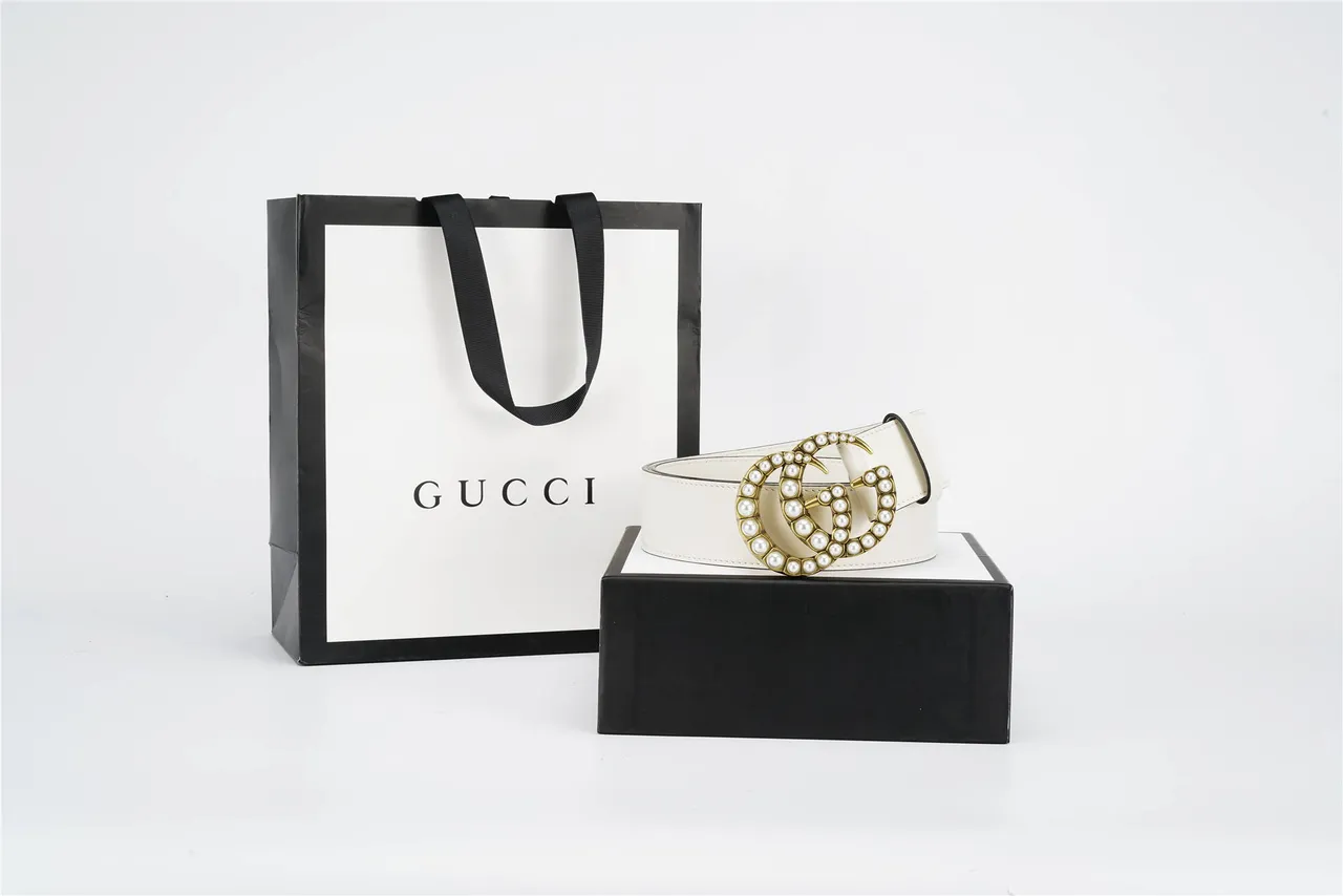 Gucci GG Marmont मोती सजावटी चमड़ी का बेल्ट 5