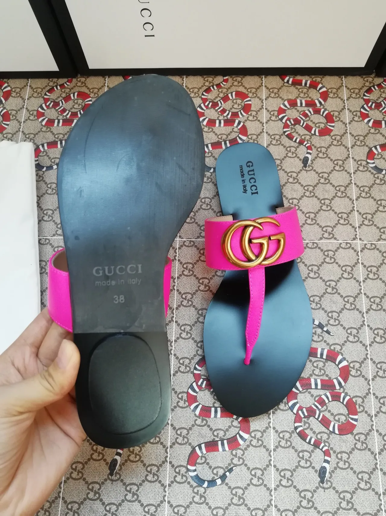 Gucci GG Marmont صندل كاجوال وردي أزرق حزام عريض إبزيم متشابك مزدوج ج 5