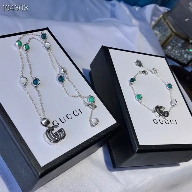 Gucci GG Marmont Pulseira de eslabões prateados azuis com logo interlocking G 4