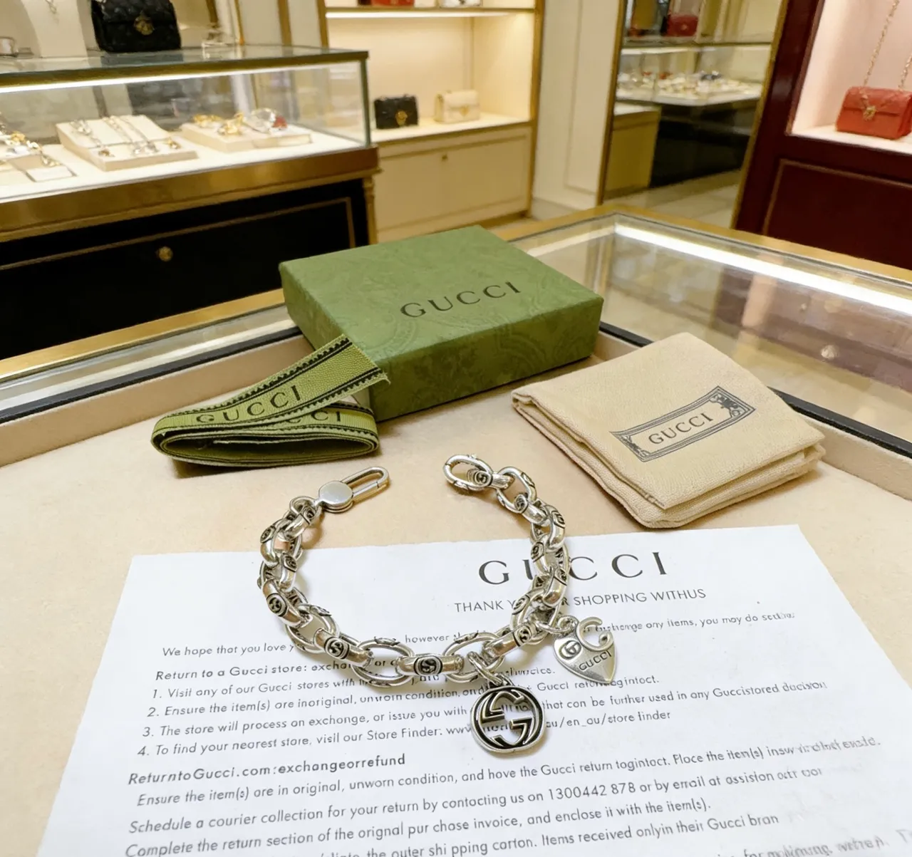 Gucci GG Marmont Silver Green Chunky Link Chain Interlocking G Pendant Bracelet 9