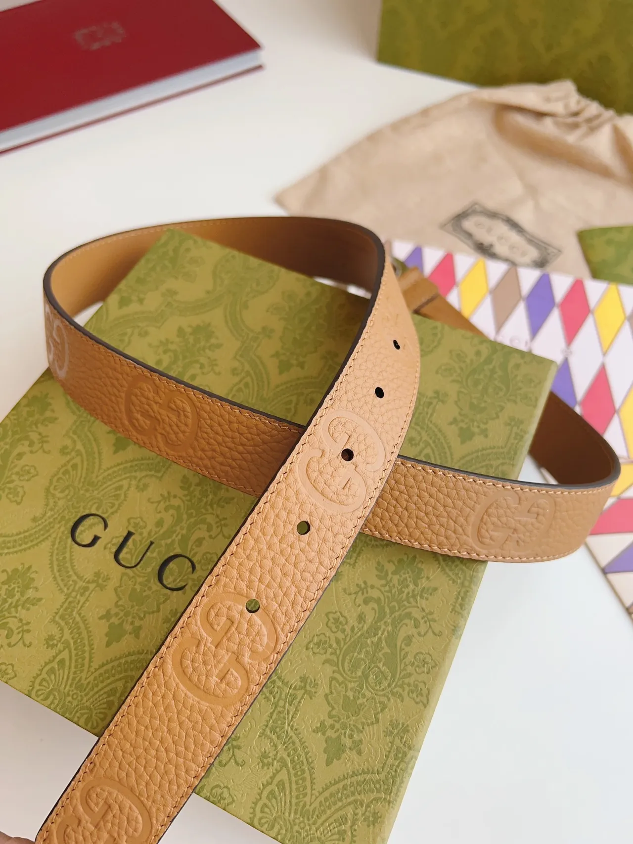 Gucci GG Marmont Ceinture en cuir tan pebbled 8