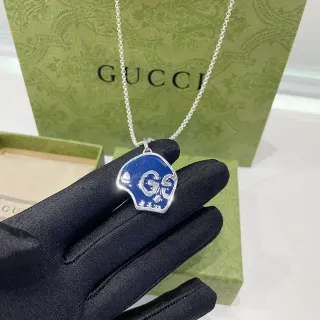 Collier Gucci GG Skull Pendentif Émail