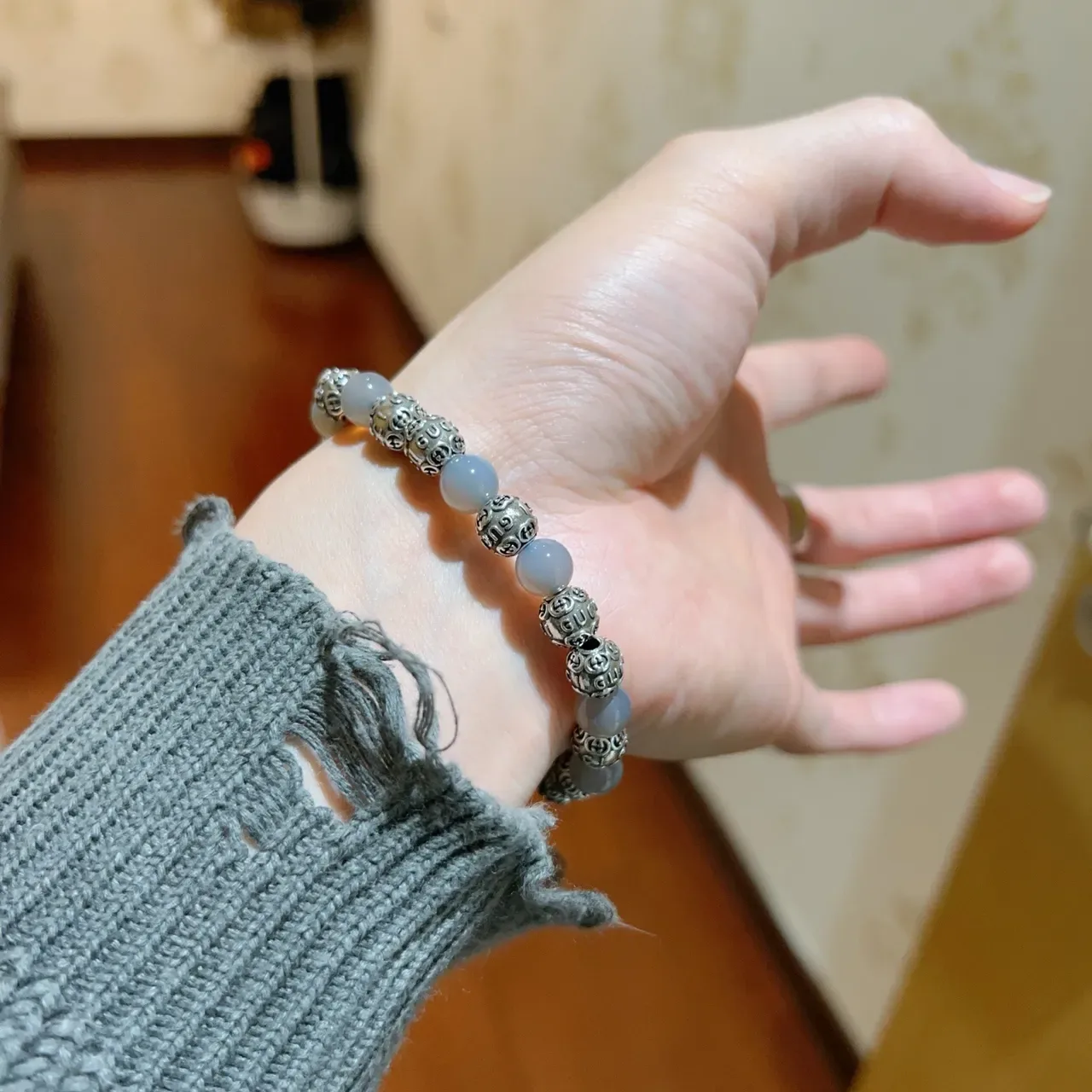 Gucci Gris Argent Perlé Alterné Pierre et Métal Bijoux 2