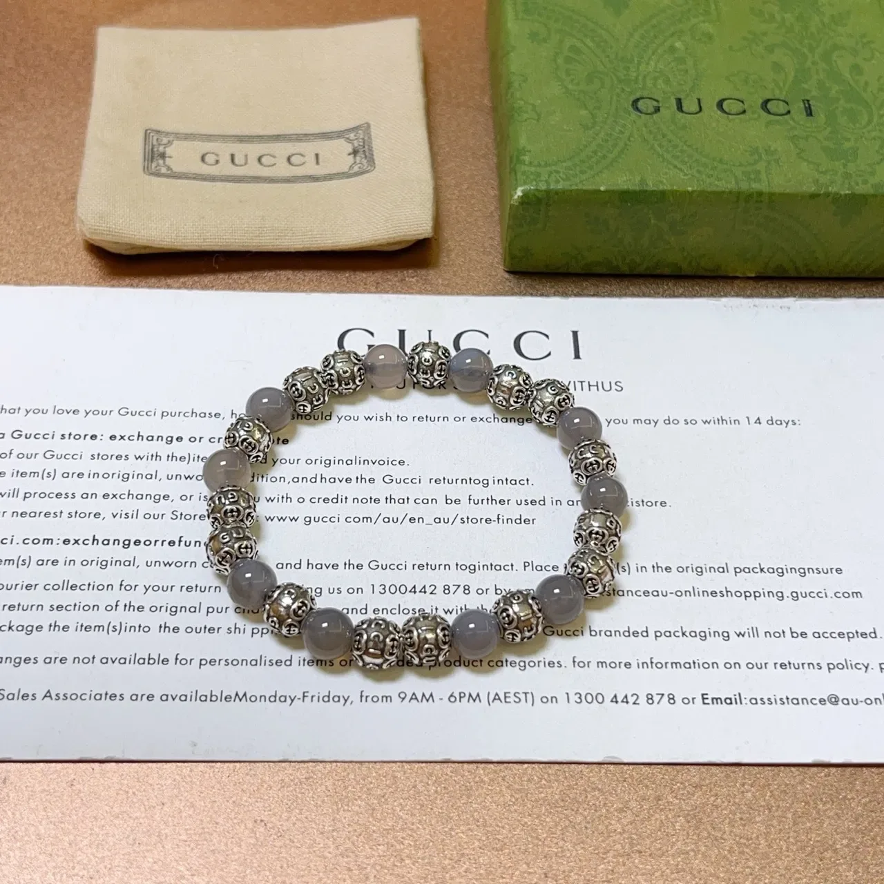 Gucci Gris Argent Perlé Alterné Pierre et Métal Bijoux 3