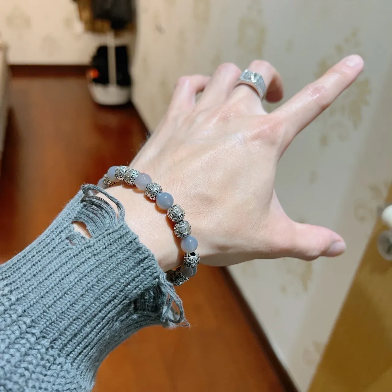 Gucci Gris Argent Perlé Alterné Pierre et Métal Bijoux 5