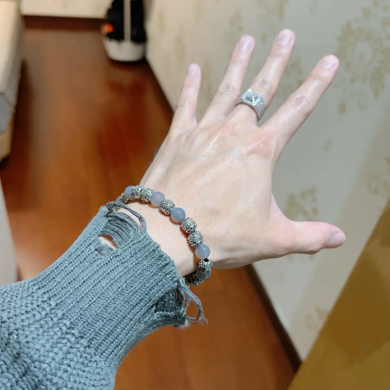 Gucci Gris Argent Perlé Alterné Pierre et Métal Bijoux 7