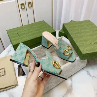 Gucci Horsebit 1955 أخضر ذهبي GG مونوغرام قماش إبزيم صنادل كاجوال