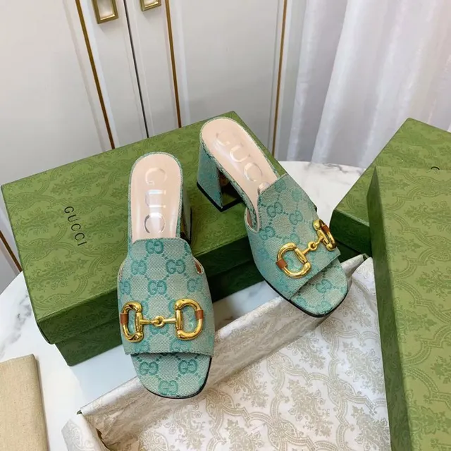Gucci Horsebit 1955 أخضر ذهبي GG مونوغرام قماش إبزيم صنادل كاجوال 2