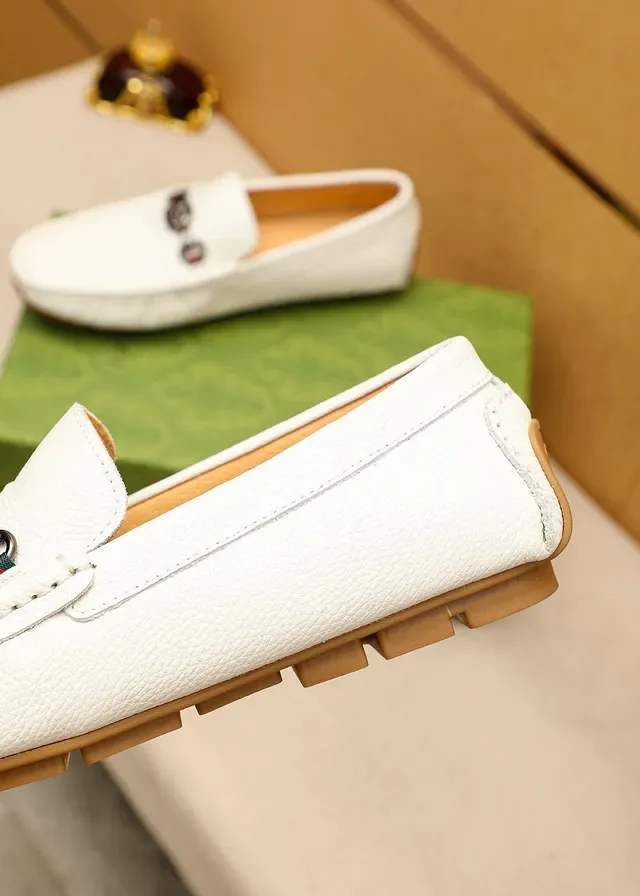 Gucci Horsebit 1955 White Pebbled Leather Loafer 7