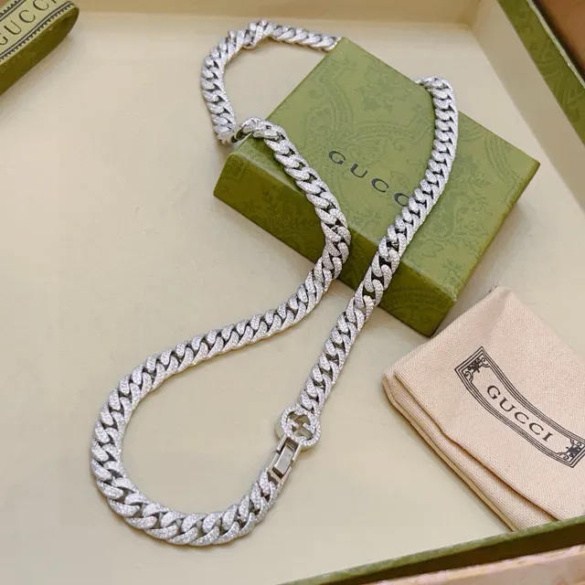 Gucci Chaîne Icon Collier Pavé Silver-Tone Chaîne Curb Link Collier 3