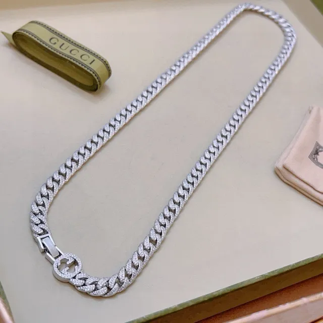 Gucci Chaîne Icon Collier Pavé Silver-Tone Chaîne Curb Link Collier 4