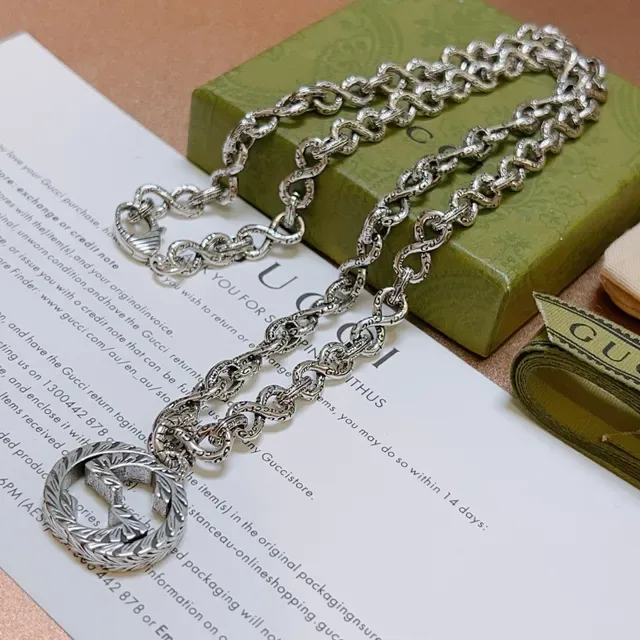 Gucci Interlocking G Ornate Infinity-Link Silver Necklace 4