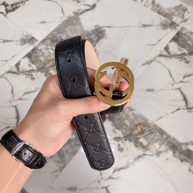 Gucci Ophidia Cinturón de cuero negro y oro con monograma GG embossado hebilla doble G 4