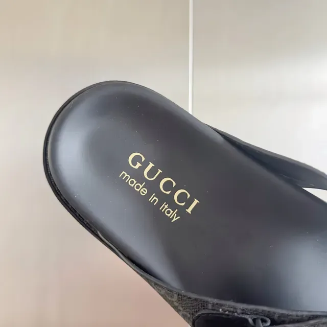 Gucci Ophidia GG Monogram Sandalias de doble correa 2