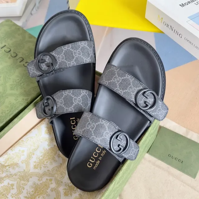 Gucci Ophidia GG Monogram Sandalias de doble correa 4