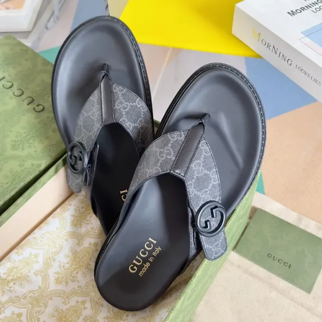 Gucci Ophidia GG Monogram Sandalias de doble correa 5
